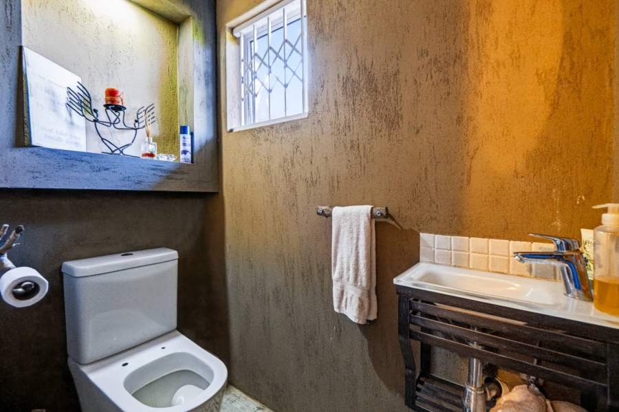 3 Bedroom Property for Sale in Amanzimtoti KwaZulu-Natal