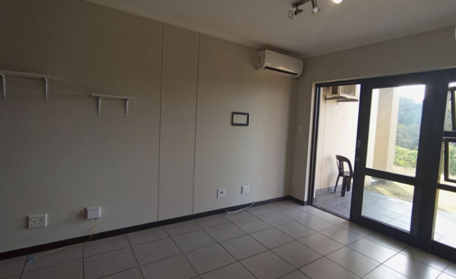 1 Bedroom Property for Sale in Sherwood KwaZulu-Natal