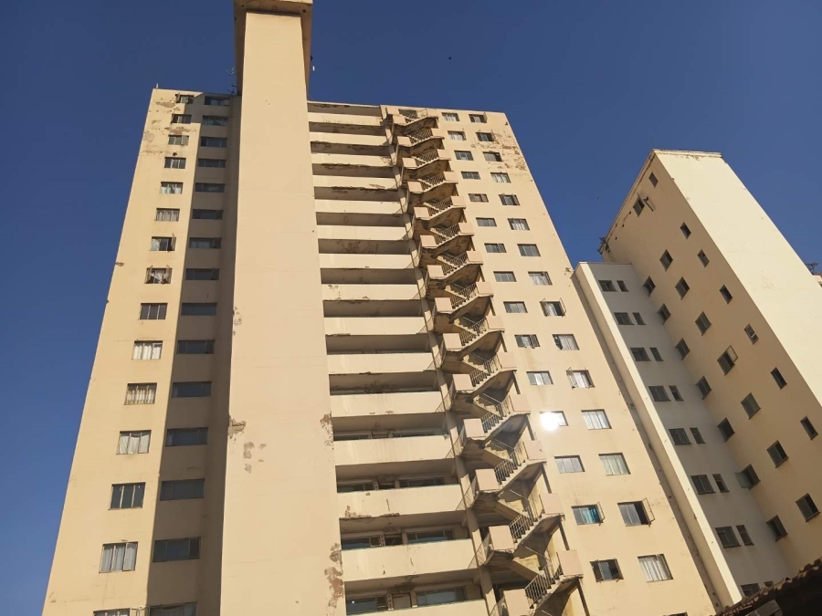 2 Bedroom Property for Sale in Durban Central KwaZulu-Natal