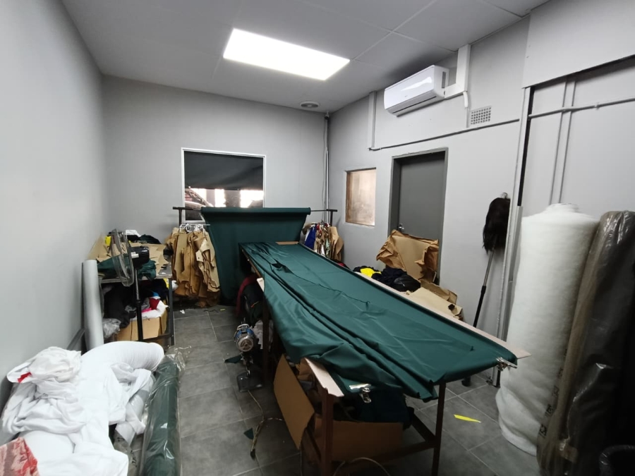 To Let Commercial Property for Rent in Westmead KwaZulu-Natal