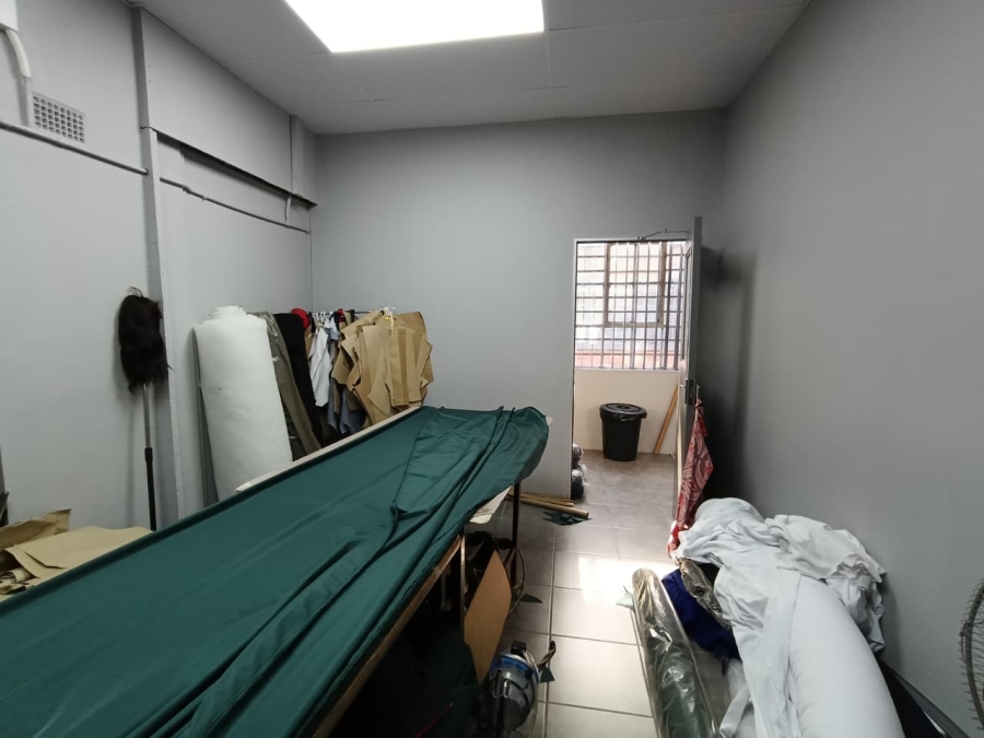 To Let Commercial Property for Rent in Westmead KwaZulu-Natal