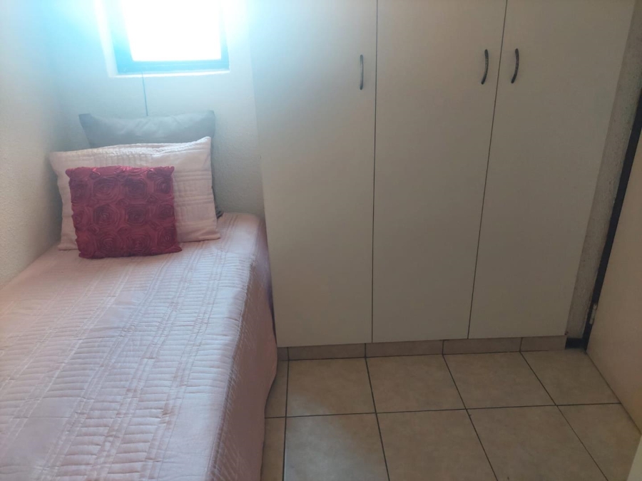 2 Bedroom Property for Sale in Montclair KwaZulu-Natal