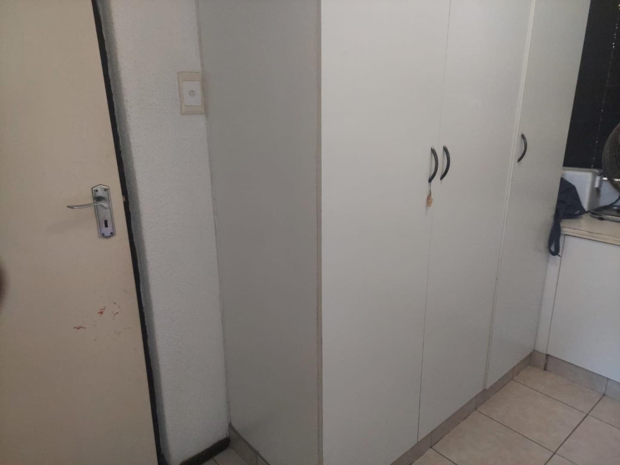 2 Bedroom Property for Sale in Montclair KwaZulu-Natal