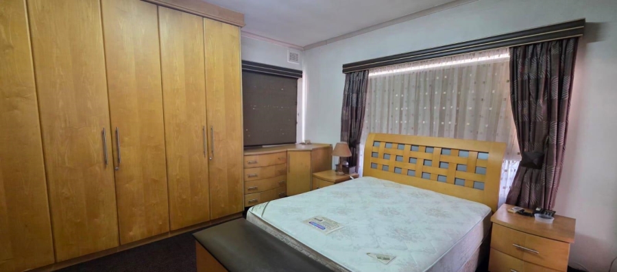 To Let 4 Bedroom Property for Rent in Bluff KwaZulu-Natal