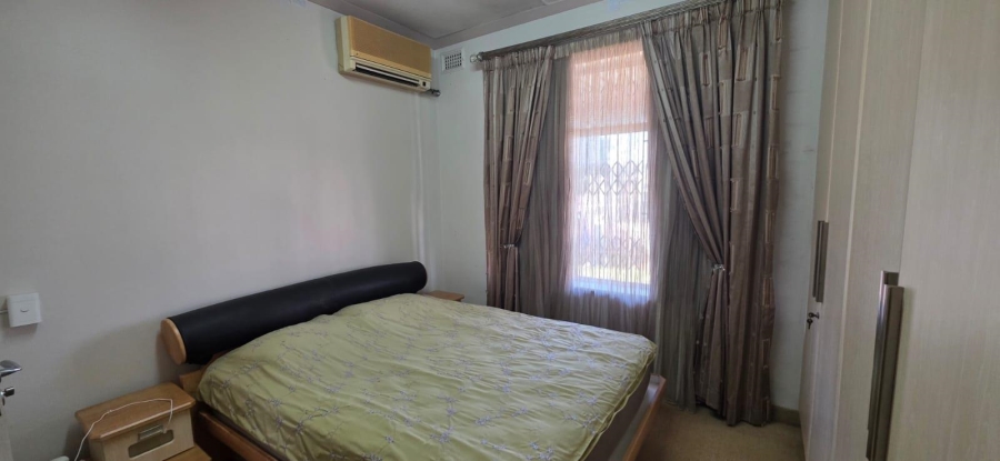 To Let 4 Bedroom Property for Rent in Bluff KwaZulu-Natal