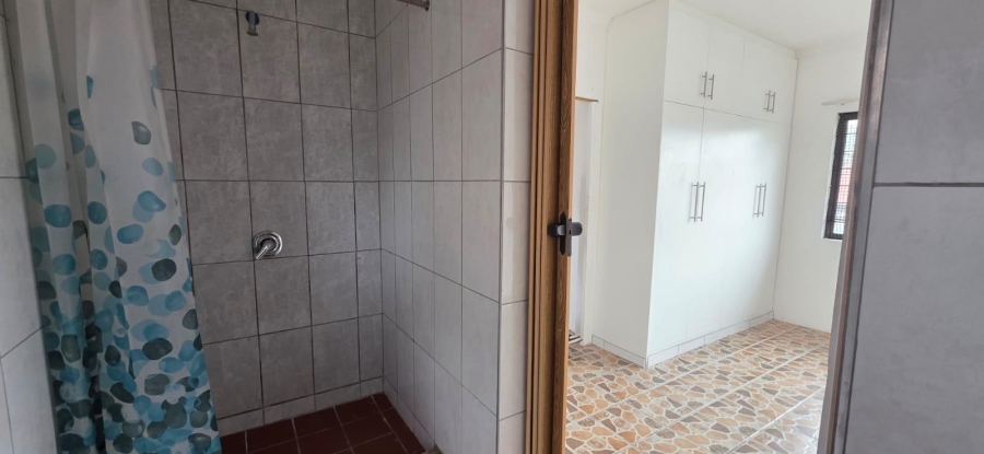 To Let 2 Bedroom Property for Rent in Bluff KwaZulu-Natal