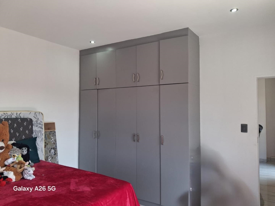 To Let 3 Bedroom Property for Rent in Bluff KwaZulu-Natal