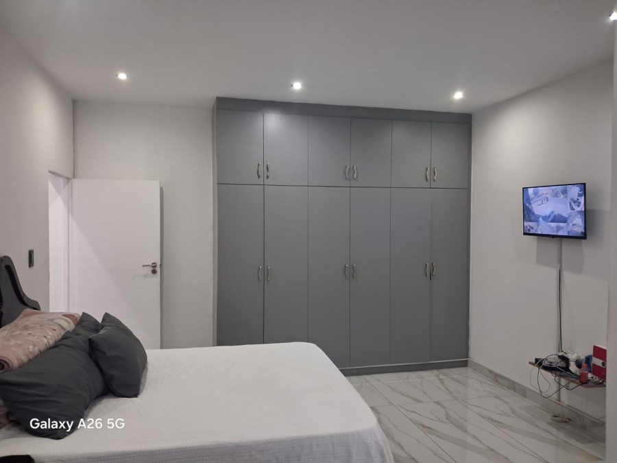 To Let 3 Bedroom Property for Rent in Bluff KwaZulu-Natal
