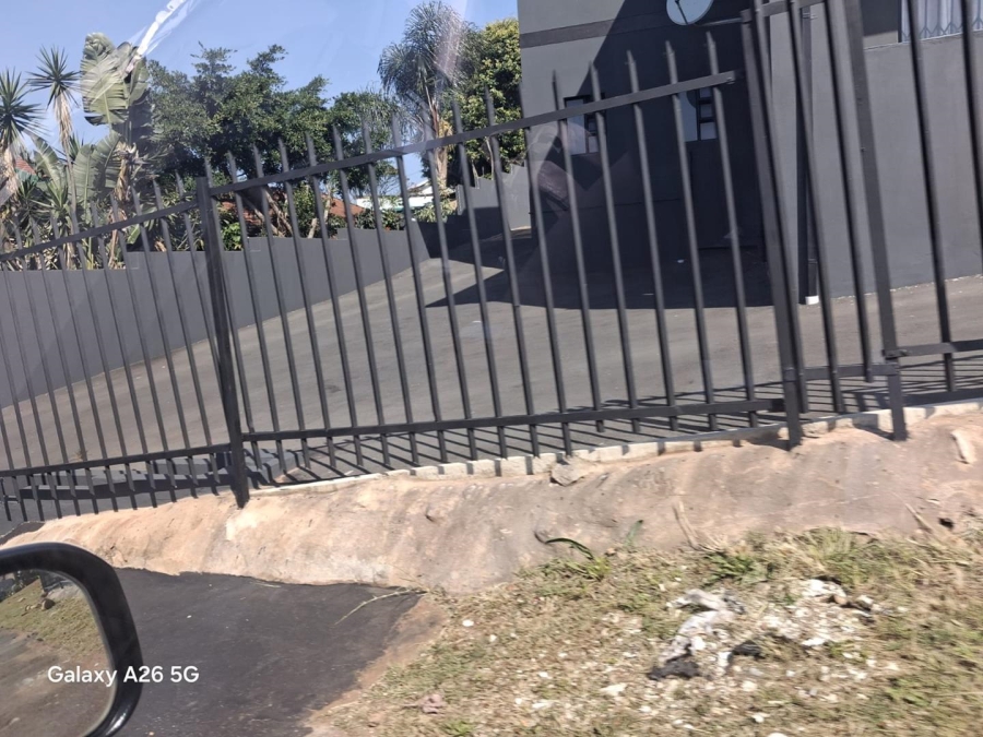 To Let 3 Bedroom Property for Rent in Bluff KwaZulu-Natal