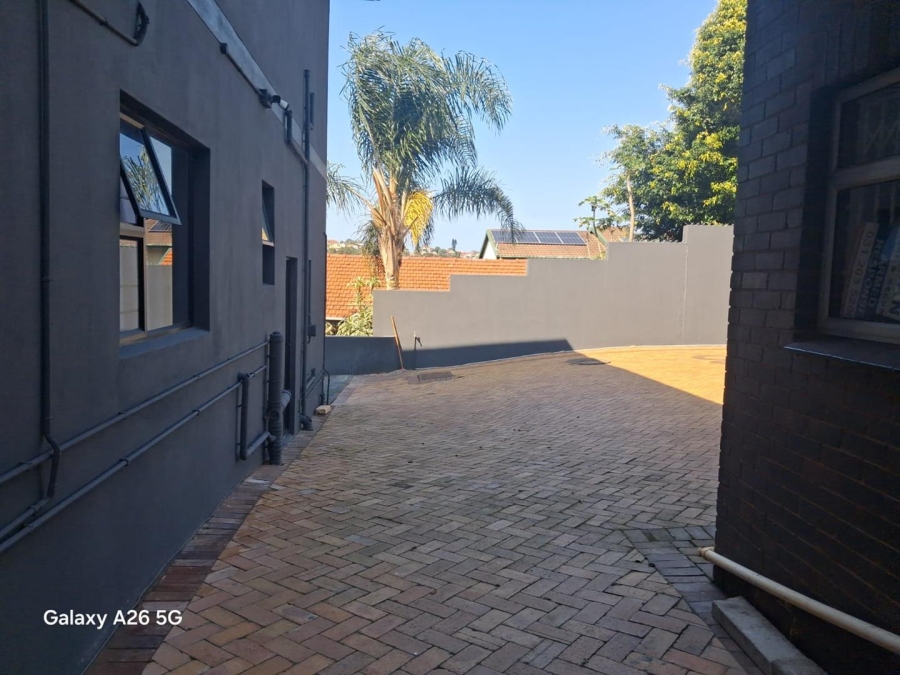 To Let 3 Bedroom Property for Rent in Bluff KwaZulu-Natal