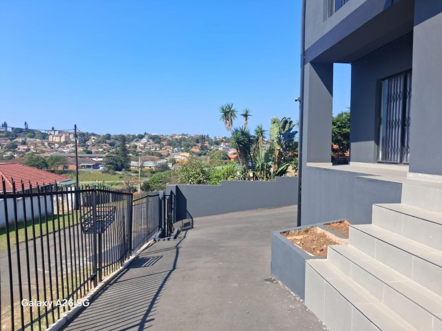 To Let 3 Bedroom Property for Rent in Bluff KwaZulu-Natal