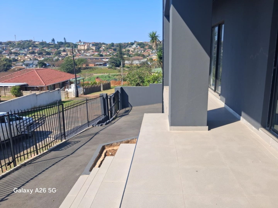 To Let 3 Bedroom Property for Rent in Bluff KwaZulu-Natal