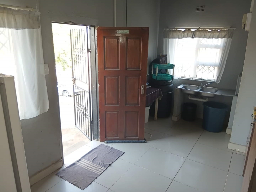 5 Bedroom Property for Sale in Wiggins KwaZulu-Natal