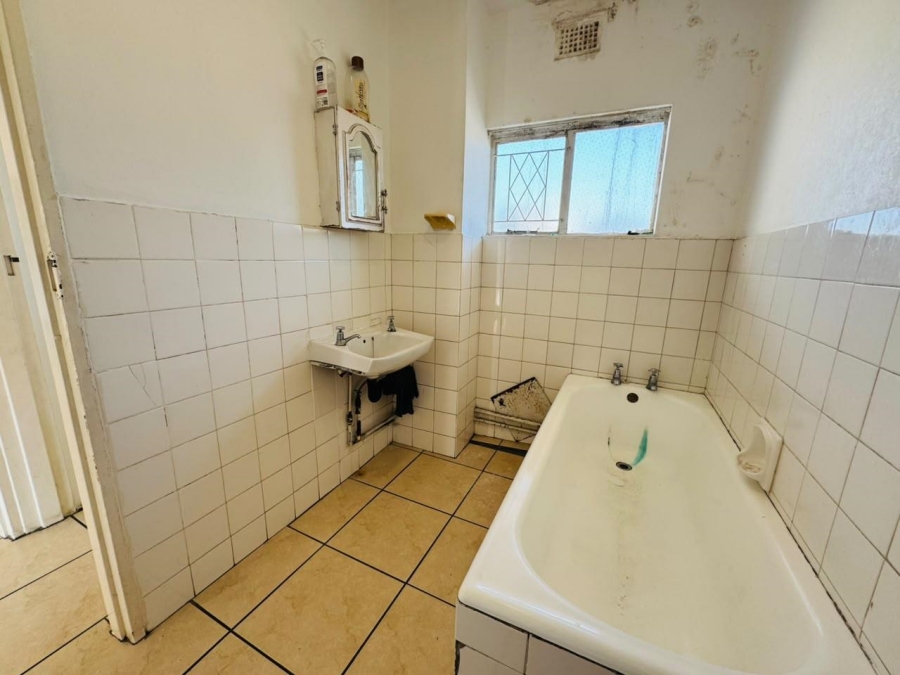 2 Bedroom Property for Sale in Pinetown KwaZulu-Natal