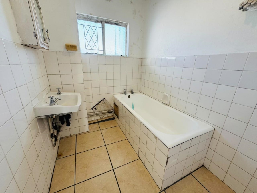 2 Bedroom Property for Sale in Pinetown KwaZulu-Natal