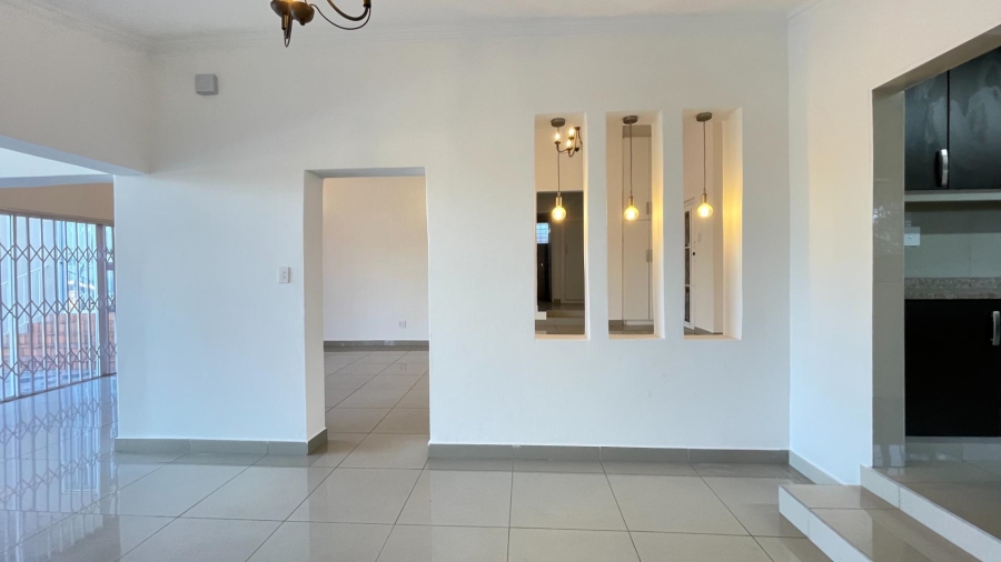 To Let 4 Bedroom Property for Rent in Glen Ashley KwaZulu-Natal
