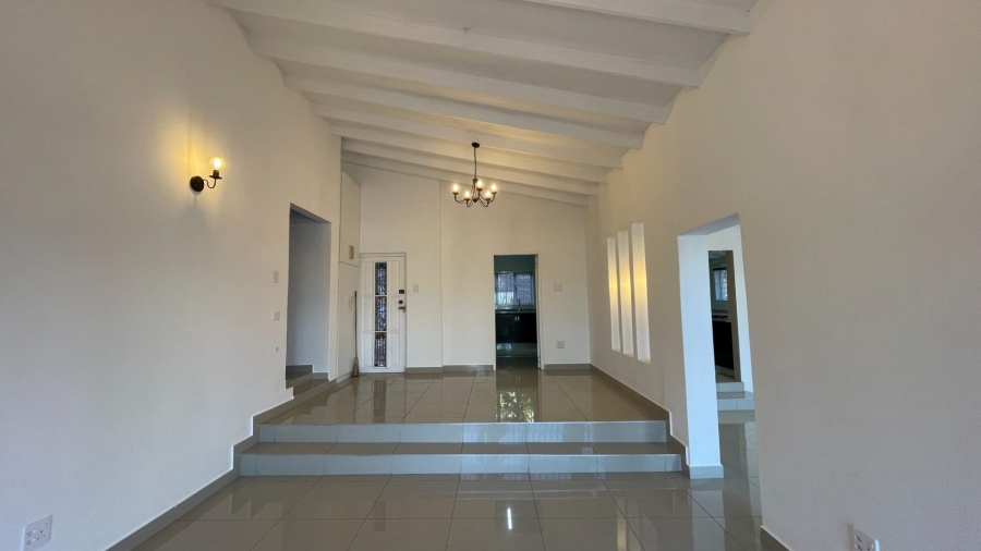 To Let 4 Bedroom Property for Rent in Glen Ashley KwaZulu-Natal