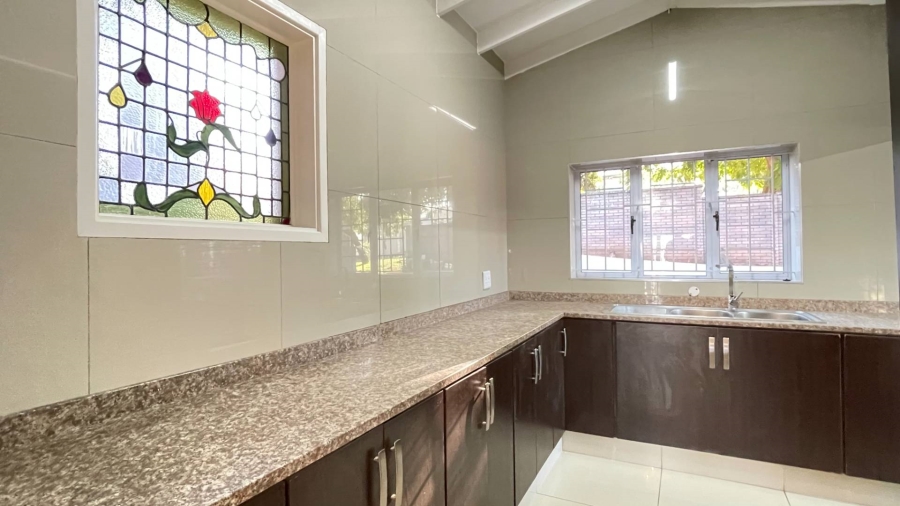 To Let 4 Bedroom Property for Rent in Glen Ashley KwaZulu-Natal