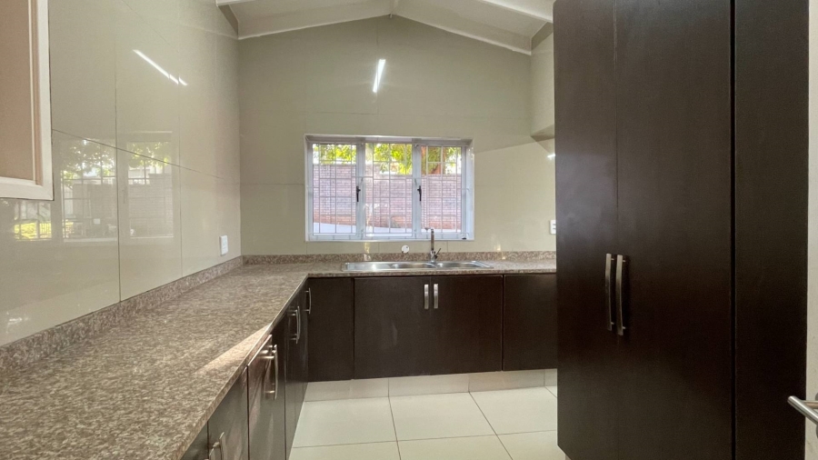 To Let 4 Bedroom Property for Rent in Glen Ashley KwaZulu-Natal