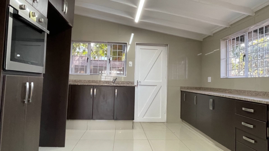 To Let 4 Bedroom Property for Rent in Glen Ashley KwaZulu-Natal