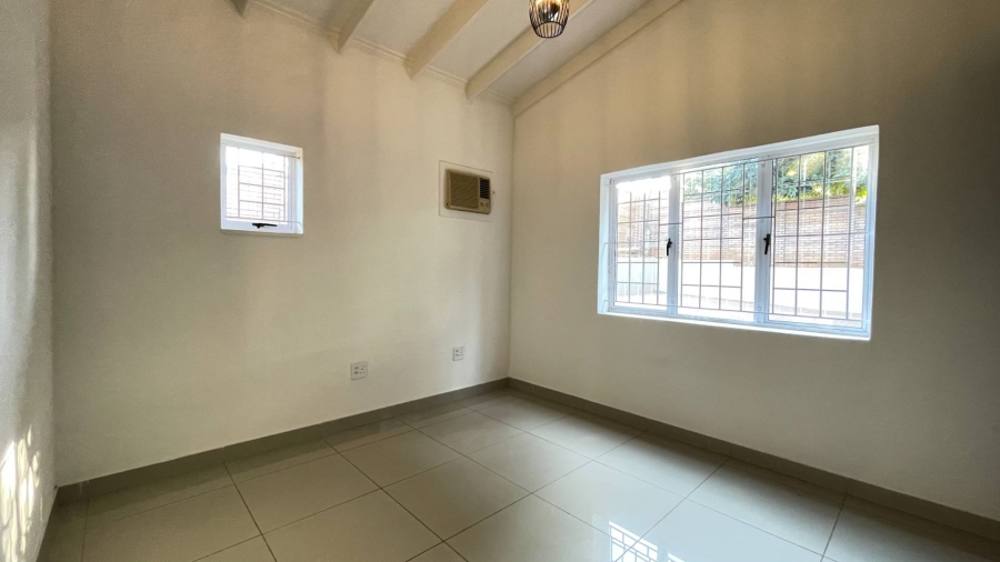 To Let 4 Bedroom Property for Rent in Glen Ashley KwaZulu-Natal