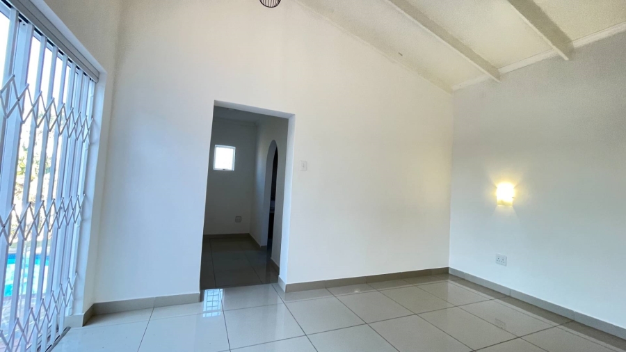 To Let 4 Bedroom Property for Rent in Glen Ashley KwaZulu-Natal