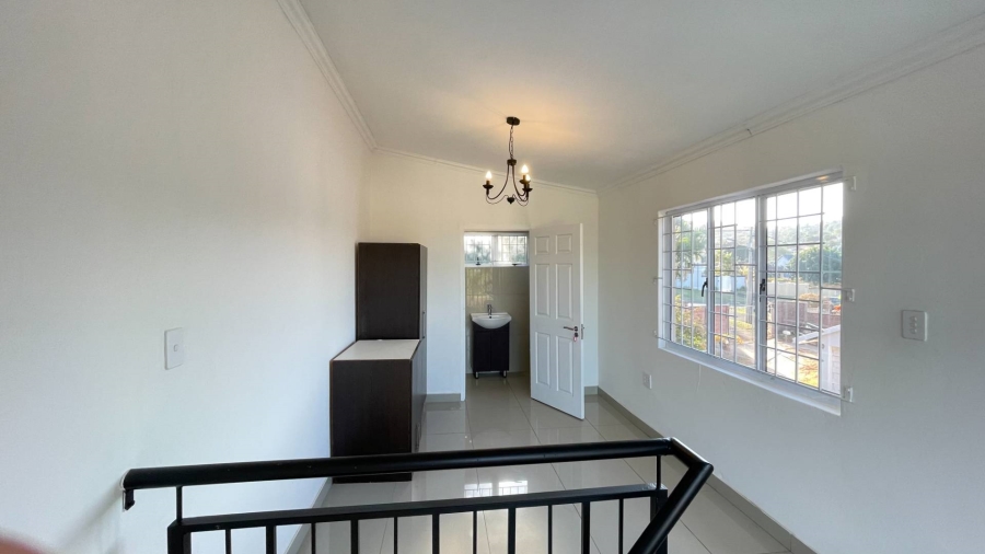 To Let 4 Bedroom Property for Rent in Glen Ashley KwaZulu-Natal