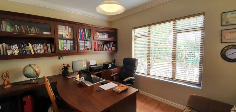 4 Bedroom Property for Sale in Escombe KwaZulu-Natal