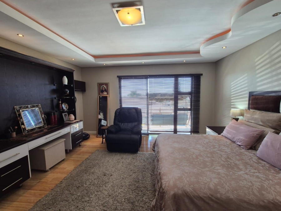 4 Bedroom Property for Sale in Escombe KwaZulu-Natal