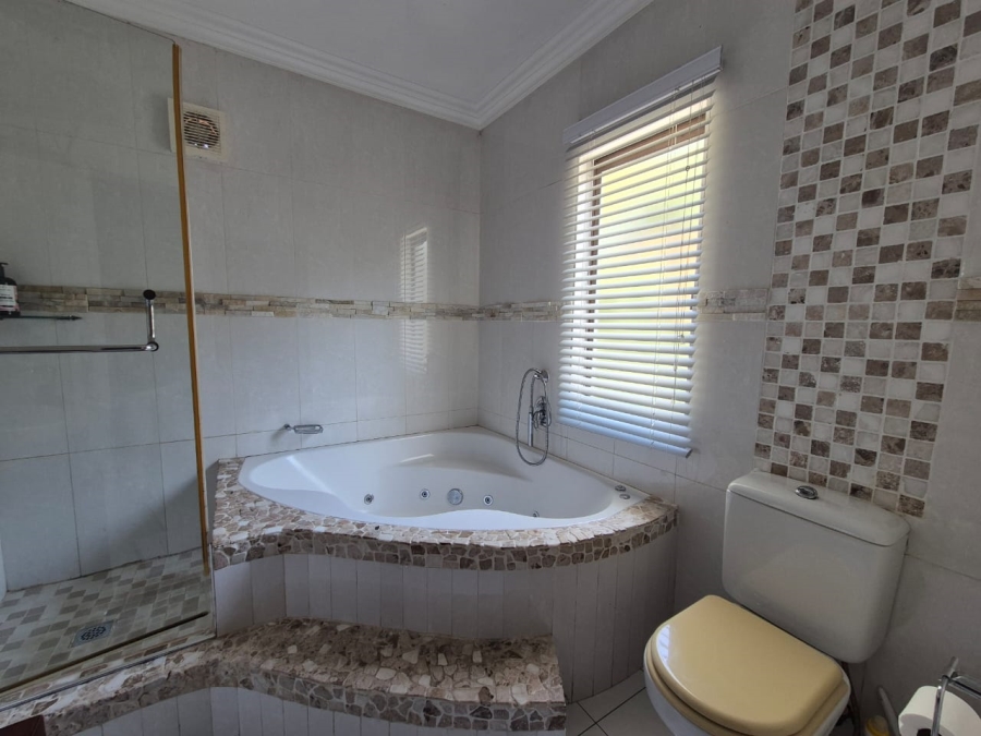 4 Bedroom Property for Sale in Escombe KwaZulu-Natal