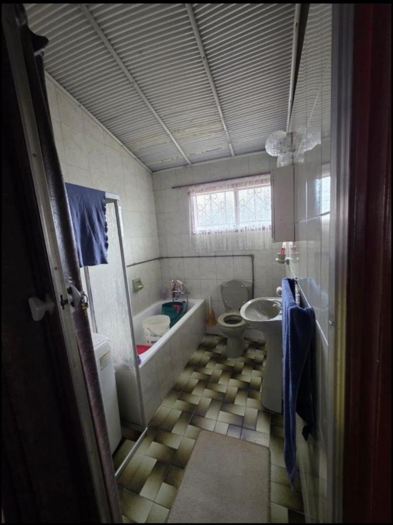 4 Bedroom Property for Sale in Crossmoor KwaZulu-Natal