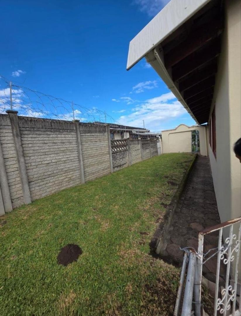4 Bedroom Property for Sale in Crossmoor KwaZulu-Natal