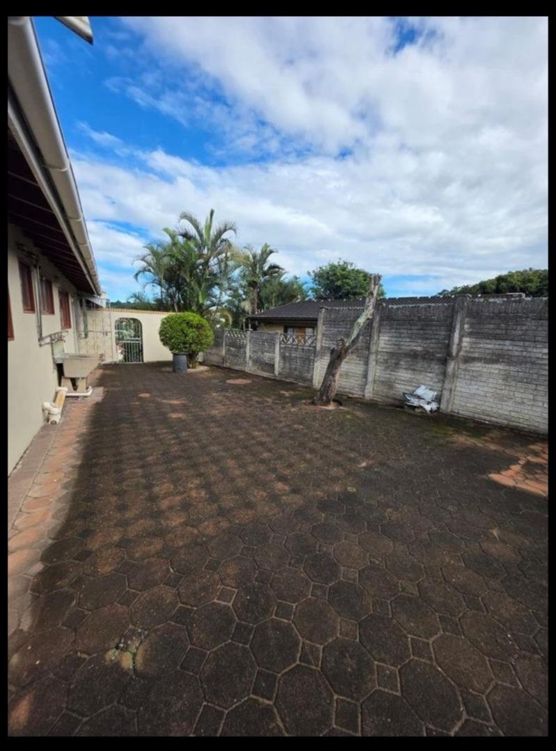 4 Bedroom Property for Sale in Crossmoor KwaZulu-Natal