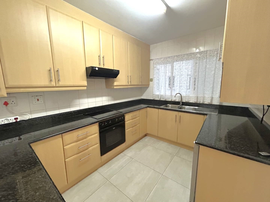 To Let 3 Bedroom Property for Rent in Umhlanga KwaZulu-Natal