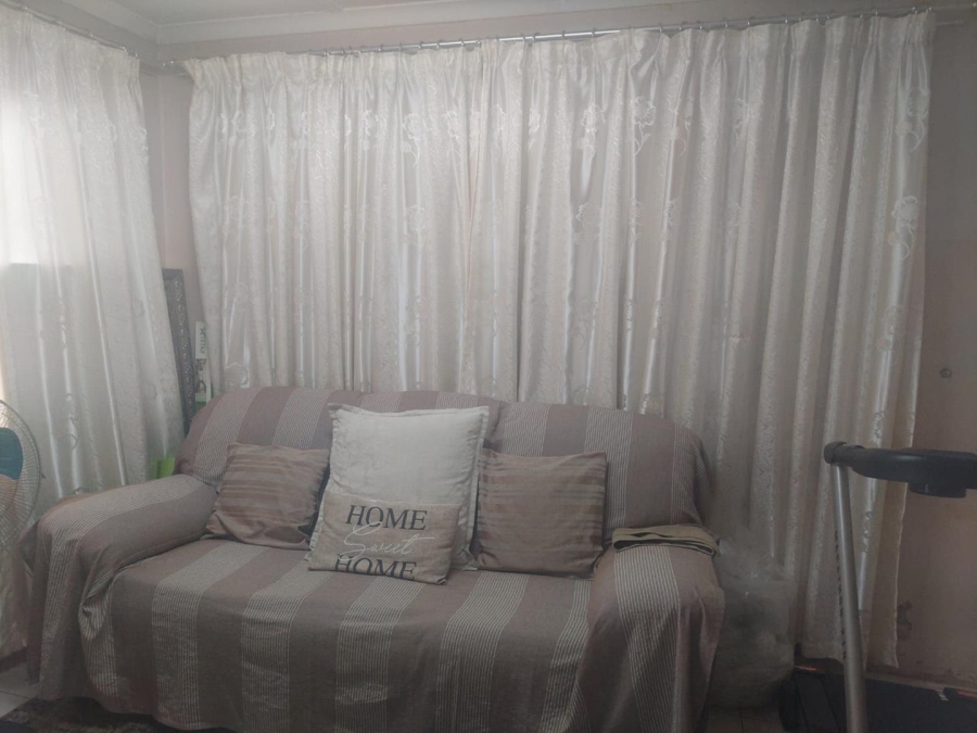 5 Bedroom Property for Sale in Bonela KwaZulu-Natal