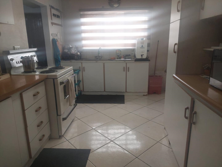5 Bedroom Property for Sale in Bonela KwaZulu-Natal