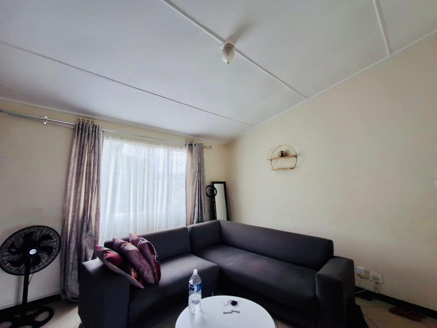 2 Bedroom Property for Sale in Hillary KwaZulu-Natal