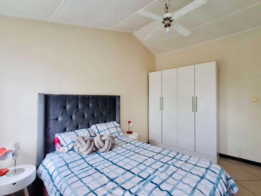 2 Bedroom Property for Sale in Hillary KwaZulu-Natal