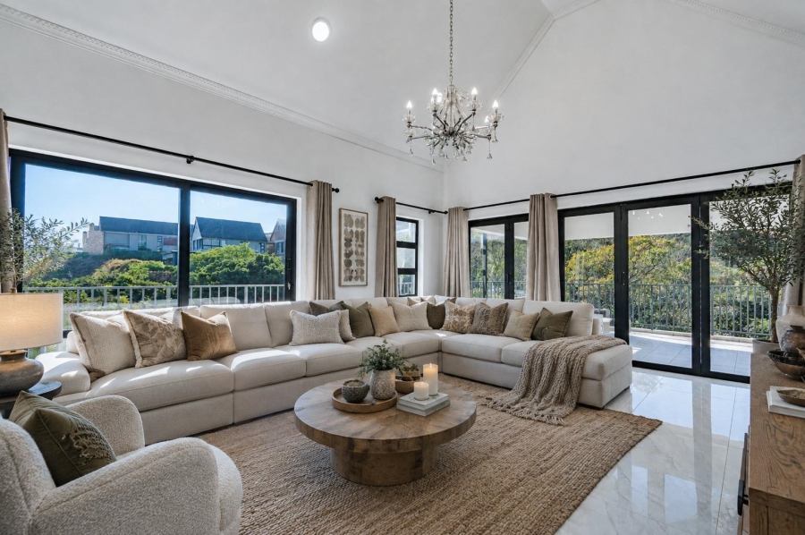 5 Bedroom Property for Sale in Cotswold Downs Estates KwaZulu-Natal