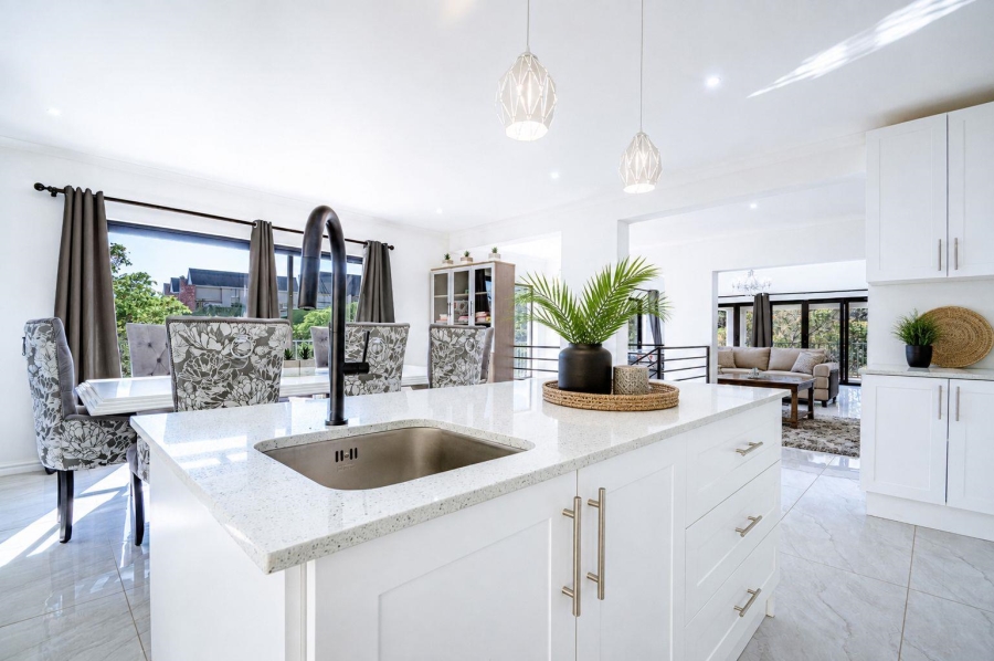5 Bedroom Property for Sale in Cotswold Downs Estates KwaZulu-Natal