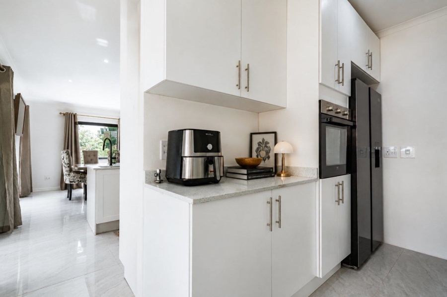 5 Bedroom Property for Sale in Cotswold Downs Estates KwaZulu-Natal
