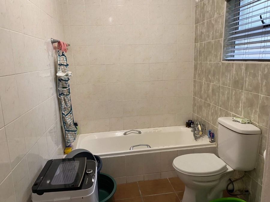 To Let 2 Bedroom Property for Rent in Dawncliffe KwaZulu-Natal