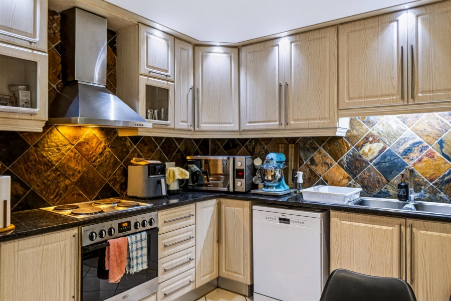 3 Bedroom Property for Sale in Amanzimtoti KwaZulu-Natal
