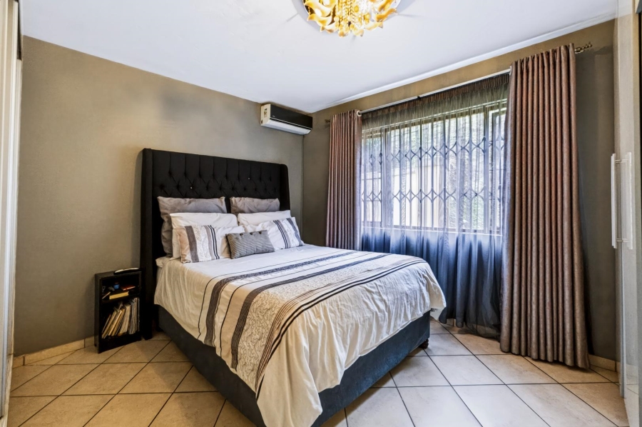 3 Bedroom Property for Sale in Amanzimtoti KwaZulu-Natal