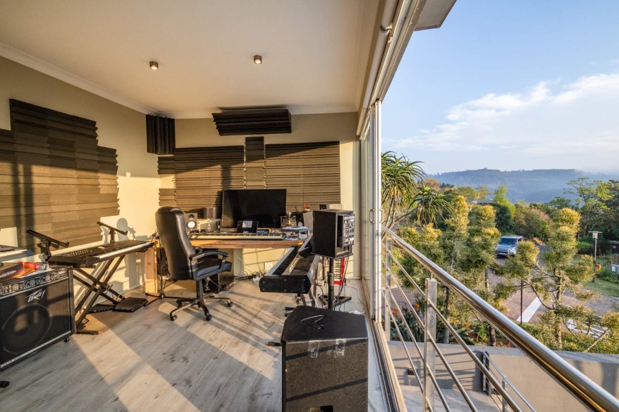 4 Bedroom Property for Sale in Montrose KwaZulu-Natal