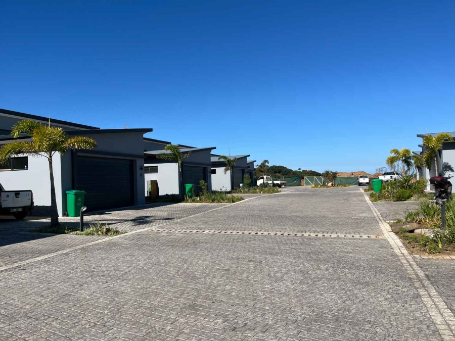 To Let 3 Bedroom Property for Rent in Salt Rock KwaZulu-Natal
