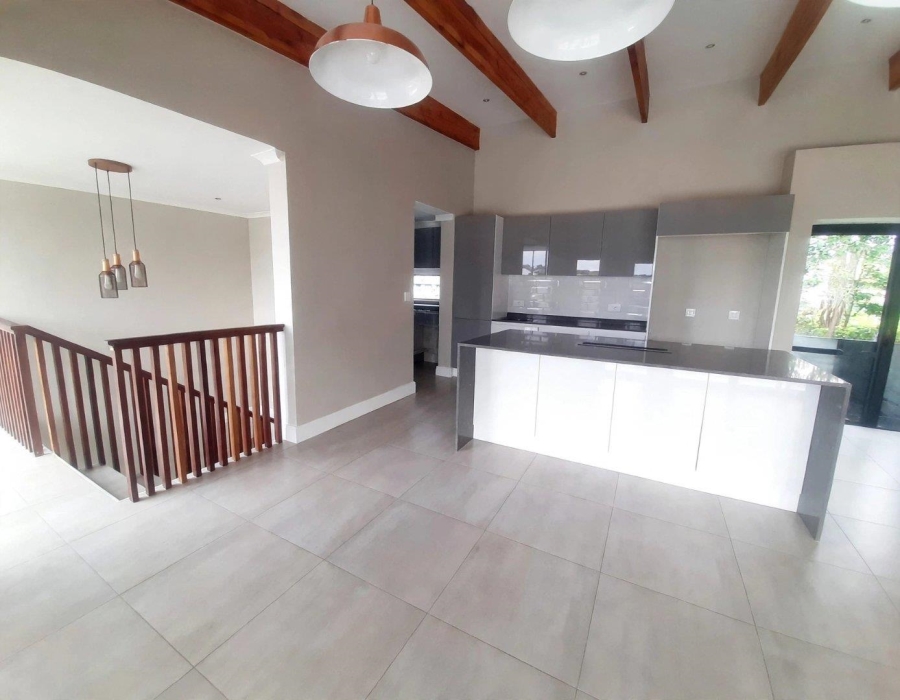 To Let 5 Bedroom Property for Rent in Palm Lakes Estate KwaZulu-Natal