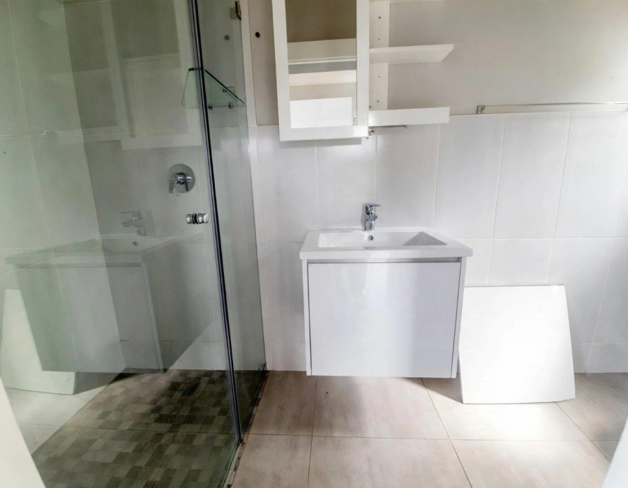 To Let 5 Bedroom Property for Rent in Palm Lakes Estate KwaZulu-Natal
