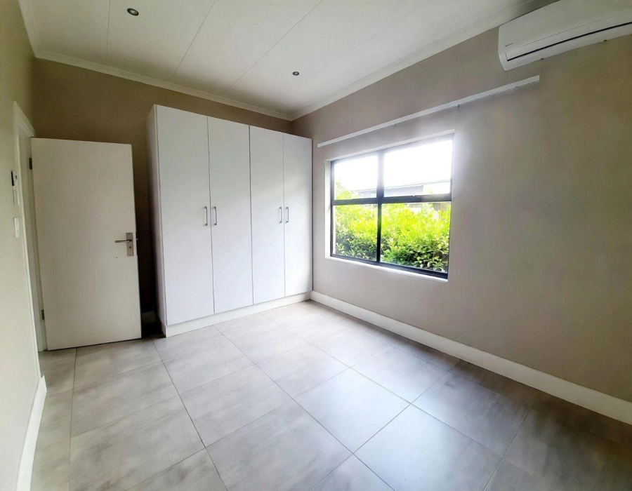 To Let 5 Bedroom Property for Rent in Palm Lakes Estate KwaZulu-Natal