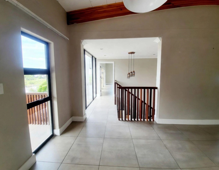 To Let 5 Bedroom Property for Rent in Palm Lakes Estate KwaZulu-Natal